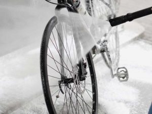 Limpiar bicicleta con hidrolimpiadora